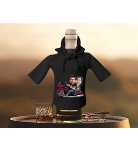 BK Gift Kişiye Özel Sevgililer Karikatürlü Mini Siyah İçki Şişesi Tişörtü , Ev Bar Dekoru, Viski, Şarap, Votka, Rakı Şişesi Tişörtü, Ev Barı-38