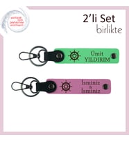Sadelikte Zarafet Arayanlara, Gemi Dümeni Desenli Deri Anahtarlık Seti, Fıstık Yeşil-Pembe