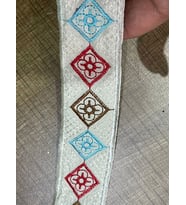 4 CM EN 1 METRE RENKLİ NAKIŞ İŞLEME ŞERİTT DEKORATİF ETNİK BOHEM ŞERİT