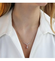 V Baget Modeli Gümüş Kolye