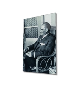 Miyrem Glasses Collection -A1^#  Atatürk Portresi Cam TabloCam Tablo (Çok Renkli)