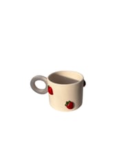 EL YAPIMI KABARTMALI ÇİLEKLİ MUG 200 ML
