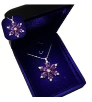 Premium Işıklı Kutuda 925 Ayar Gümüş Mor Taşlı Lotus Çiçeği Çelik Kolye - Hediye paketli
