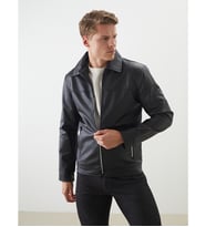 LCWAIKIKI Classic Siyah Slim Fit Gömlek Yaka Erkek Deri Görünümlü Ceket