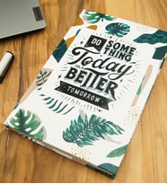 Özel Tasarımlı Kabartma Kapaklı Defter