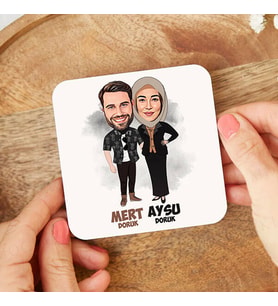 Kişiye Özel Kalpten Bağlı Aşıklar Karikatürlü Bardak Altlığı