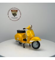 1976 Vespa 200 Rally - 1:18 Ölçek (12cm) Kutulu Standlı Diecast Model (Sarı)