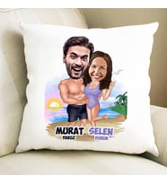 Kişiye Özel Tatildeki Aşıklar Karikatürlü Yastık