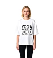 Yoga ve Kahve Yeterli Bana Baskılı Kadın Oversize Tişört