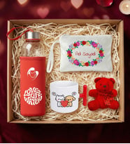 Kişiye Özel İpek Makyaj Çantası & Kırmızı Love Life Water Baskılı Cam Matara & Kırmızı Kulplu T Kupa & Peluş Ayıcık Anahtarlık Hediye Seti