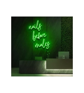 Nails Before Males Yazılı Neon Tabela