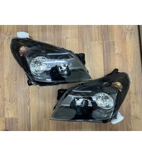 Opel ASTRA H Siyah Zemin Ön Sağ Sol Far Lambası Set 2004>