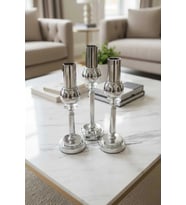METAL KRİSTAL TAŞLI GÜMÜŞ 3'LÜ CAM MUMLUK ŞAMDANLIK SETİ