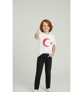 Erkek Çocuk AYYILDIZ Baskılı T-Shirt Ve Siyah Keten Pantolon Takım 23Nisan 29Ekim Özel Günler