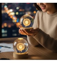 Karahindibağ Model Ahşap Altlıklı USB LED Kristal Cam Küre Gece Lambası  Dekoratif & Hediye (Karışık)
