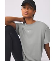 One Relaxed Dri-Fit Kadın Gri Tişört