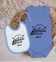 BK Kids Kişiye Özel İsimli Mavi %100 Pamuklu Askılı Sıfır Kol Bebek Body Zıbın ve Mama Önlüğü Hediye Seti-4
