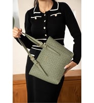 Kadın Büyük Boy Lüks El Çantası EBAT : 24 X 27 CM Shopper (STD)