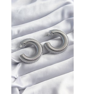 Pirinç Gümüş Renk İşleme Halka Model Kadın Küpe TJ-BKP8243
