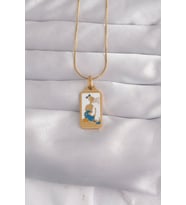 316L Çelik Gold Renk Beyaz Mineli Kız Figür Tarot Kolye - TJ-BKO9027