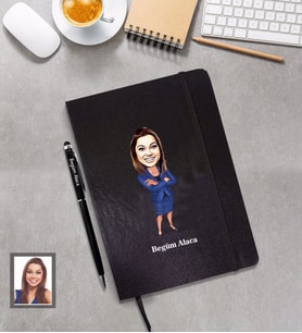 Kişiye Özel Öğretmen Karikatürlü  Siyah Defter Kalem Hediye Seti Bayan-20