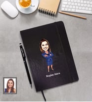 Kişiye Özel Öğretmen Karikatürlü  Siyah Defter Kalem Hediye Seti Bayan-20