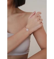 Üç Kalpli Kadın 925 Ayar Gümüş Bileklik