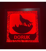 Kişiye Özel Tasarım Kurt Temalı Led Ahşap Gece Lambası Kırmızı ( Canlı Anılar )