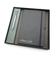 Signator® Codex  N263 Kişiye Özel Defterli Set - İsme Özel Gri Kalem + İsme Özel Siyah Defter  İsme Özel Kutusunda Hediyelik Set (Karışık)