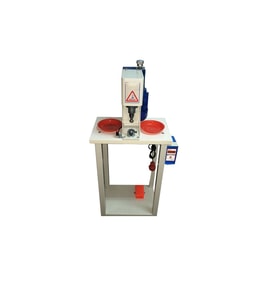 Sessiz Motorlu Çıt Çıt Kuş Gözü Rivet Çakım Pres Makinası