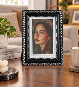 Antik Siyah Gümüş İşleme Detaylı Fotoğraf Çerçevesi – Klasik Dekoratif Tasarım 10x15 cm