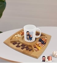 BK Gift Kişiye Özel Baba Oğul Karikatürlü Beyaz Kupa ve Doğal Masif Ahşap 4 Bölmeli Sunum Tabağı Çerezlik Hediye Seti-1