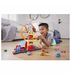 HKX41 Hot Wheels Çember Pistli İftaiye İstasyonu