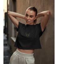Minimal Siyah Kedi Baskılı Beyaz Crop Tişört Kadın Rahat Kalıp