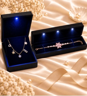 925 Ayar Gümüş Takı Seti Gold Şans Kolyesi ve Pembe Ametist Taşlı Lotus Bileklik Işıklı Kutulu