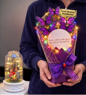 Kişiye Özel Aynalı Renkli Işıklı Mor Kelebek Buketi (Led Işıklı Fanus Hediyeli) (Model 8)