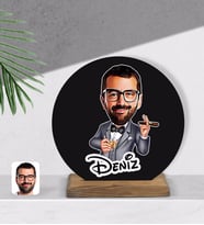 BK Gift Kişiye Özel Erkek Patron Karikatürlü Yuvarlak Ahşap Biblo-3