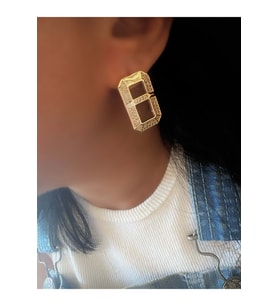 ÖZEL SERİ SERENAY LEYLA TAŞLI KÜPE ACR9823 (Gold)