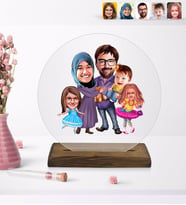BK Gift Kişiye Özel Aile Karikatürlü Yuvarlak Ahşap Standlı Biblo-9