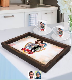 BK Gift Kişiye Özel İsimli Sevgililer Karikatürlü Doğal Ahşap Tepsi ve 2’li Kahve Fincan Seti-60