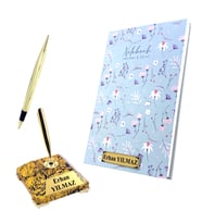 Kişiye Özel İş/Ofis Hediye Seti, Gold Mermer Tasarımlı Kaideli İmza Kalemli ve Defter (Model 1)