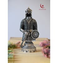 Fetih Zırh Ayetel Kürsi Biblo 11x27 Cm (ORTA BOY) – Gümüş Renk Metal Dekoratif Aksesuar (Gri)