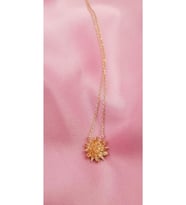 Bal Köpüğü Zirconia Taşlı Nilüfer Lotus Çiçeği Şık Tasarım 925 Ayar Gümüş Rodiumlu Kolye