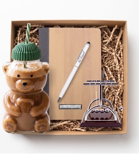 Kişiye Özel Ofis Keyfi Hediye Seti (Defter & Touchpen Kalem & Barista Ayıcık Şişe & Newton Denge Topu)