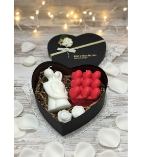 Mumelia Candles Sevgiyle Kucaklaşma - Doğal Soya Mum Hediye Kutusu