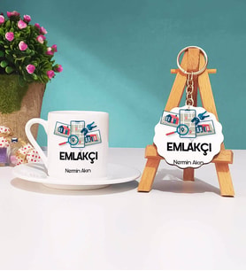 Emlakçı Tasarımlı Kişiye Özel Hediye Emlakçı Türk Kahvesi Fincanı ve Anahtarlık Hediye Seti
