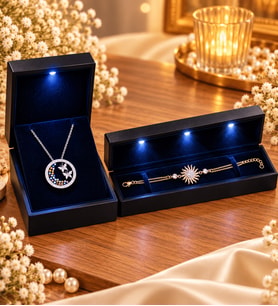 925 Ayar Gümüş Kadın Takı Seti Rose Kelebek Yuvası Kolye ve Gold Güneş Bileklik Işıklı Kutulu