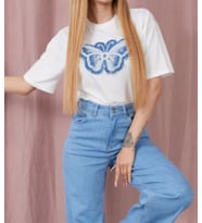 Beyaz Kelebek Baskılı İnci Detaylı Kısa Kollu T-shirt