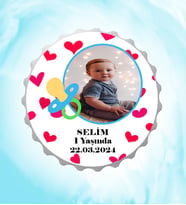 Kişiye Özel Erkek Bebek Resimli İsimli Kalp Emzikli Kapak Magnet Açacak