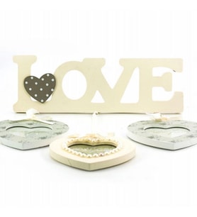 BUFFER® Decotown Love Yazılı Çerçeve 3lü Kalpli Ahşap Fotoğraf Çerçevesi